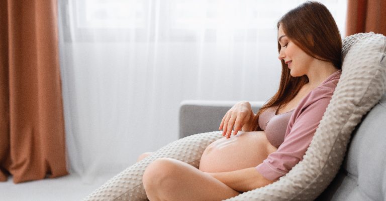 Skin Care Tips To Enhance Your Pregnancy Glow
